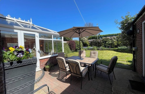 Kessingland House | 4 bed house Kessingland near beach-sleeps 6.Family&Pet friendly (pet fees apply)