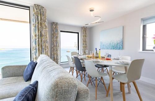Appledore House | 4 Bed in Appledore 56012
