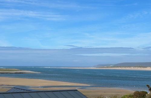 Appledore House | 4 Bed in Appledore 92041