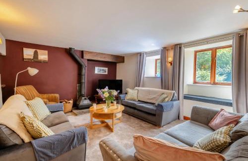 Hawes House | 4 Bed in Hawes oc-g33122