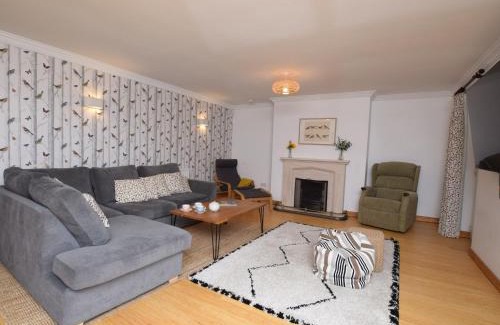 Netley House | 4 Bed in Netley 82920