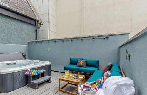 Newquay House | 4 Bed in Newquay 90069