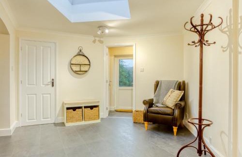 Bideford House | 4 Bed in Parkham 76452