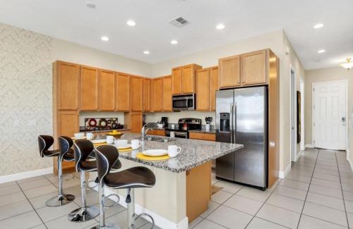 Davenport Apartment | 4 Bed Pool Home On Resort Community Near Disney!