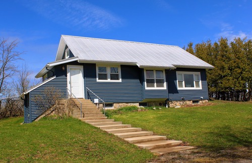 Charlevoix House | 4 bedroom, 116 acre Farmhouse 10 minutes from downtown Charlevoix