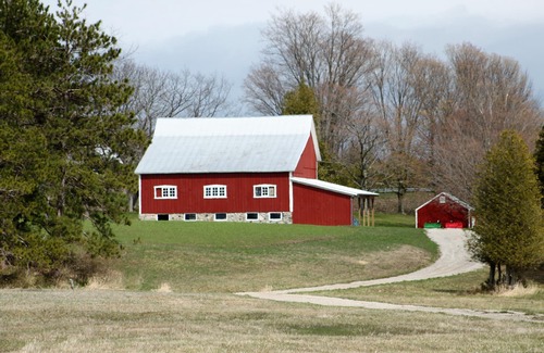 Charlevoix House | 4 bedroom, 116 acre Farmhouse 10 minutes from downtown Charlevoix