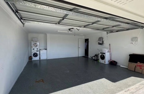 Logan Reserve House | 4 Bedroom 2 bathroom house between Brisbane and Gold Coast