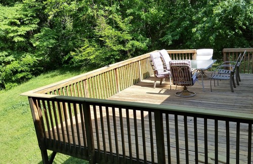 Canton House | 4 Bedroom, 2 Bath Home Situated on a nice Private Lot. 27 minutes to LAKEPOINT.