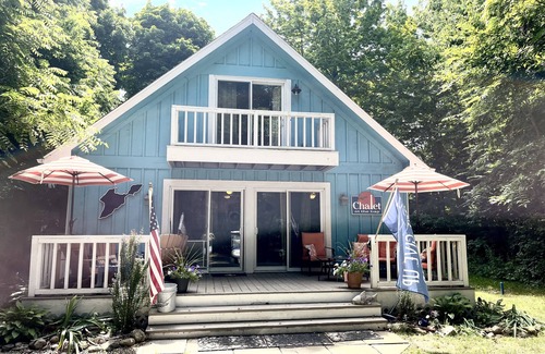 Put-in-Bay House | 4 Bedroom 2 bath home that sleeps 13 on a large lot
