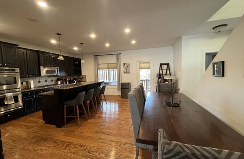 Bear Hollow Village House | 4 Bedroom 3 Bathroom + Hot Tub Minutes from Slopes