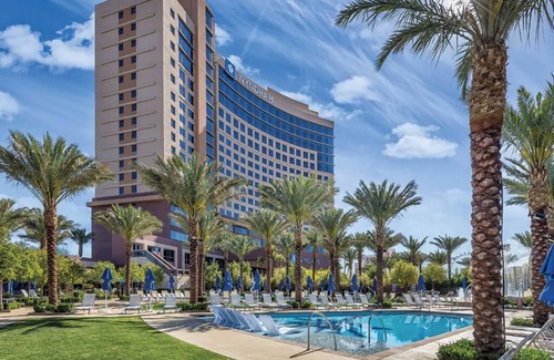 Las Vegas Condo | 4 Bedroom, 4 Bath, Presidential Condo, Sleeps 12, Las Vegas Desert Blue Resort!