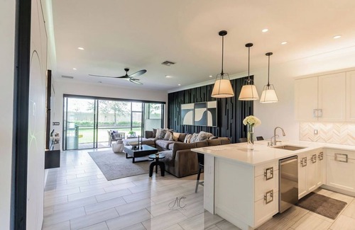 Naples House | 4 bedroom 4 bathroom and minimum 30 day vacation rental home in Naples Florida