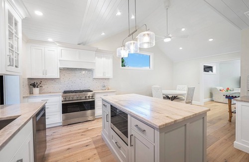 Sanibel House | 4 bedroom, 4 bathroom beach front town home