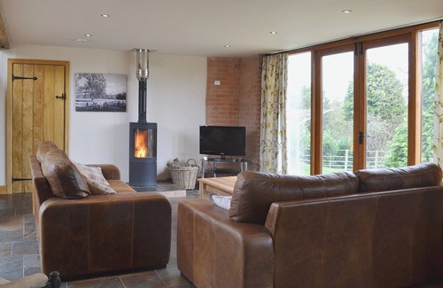 Whitchurch Cottage | 4 bedroom accommodation in Crimscote, near Newbold