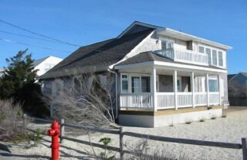 Beach Haven Gardens House | 4 bedroom accommodation in Beach Haven Gardens
