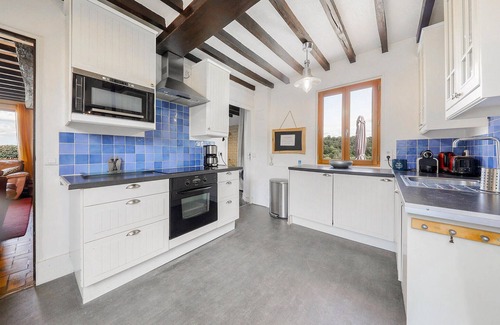 Haudricourt Au Bois House | 4 bedroom accommodation in Haudricourt Aubois