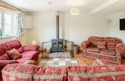 Burgh le Marsh Cottage | 4 bedroom accommodation in Burgh Le Marsh
