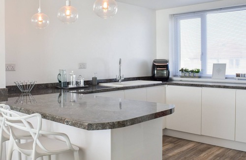 South Hayling Cottage | 4 bedroom accommodation in Hayling Island