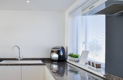 South Hayling Cottage | 4 bedroom accommodation in Hayling Island