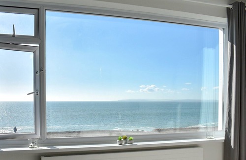 South Hayling Cottage | 4 bedroom accommodation in Hayling Island
