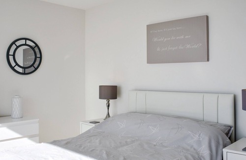 South Hayling Cottage | 4 bedroom accommodation in Hayling Island