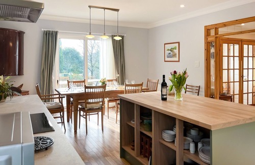 Tayvallich Cottage | 4 bedroom accommodation in Tayvallich, near Lochgilphead
