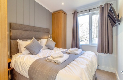 Woolverstone Cabin | 4 bedroom accommodation in Woolverstone, Ipswich
