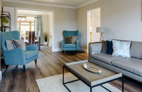 Hawkinge Cottage | 4 bedroom accommodation in Folkestone