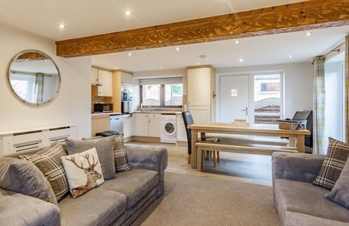 Cayton Cottage | 4 bedroom accommodation in Killerby, Cayton, near Scarborough