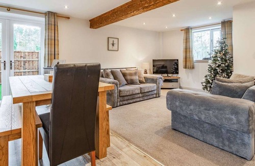 Cayton Cottage | 4 bedroom accommodation in Killerby, Cayton, near Scarborough