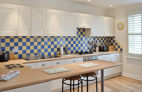 Kilrenny Cottage | 4 bedroom accommodation in Cellardyke, near Anstruther