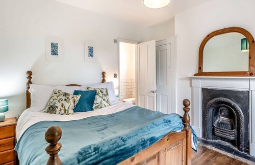 Pakefield Cottage | 4 bedroom accommodation in Pakefield
