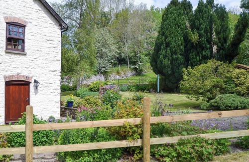 Kington Cottage | 4 bedroom accommodation in Newchurch, near Hay-on-Wye