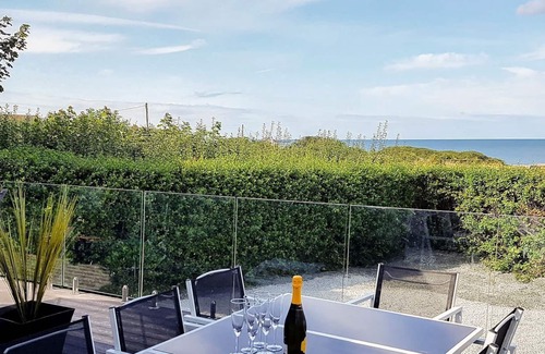 Moelfre Cottage | 4 bedroom accommodation in Moelfre, near Benllech