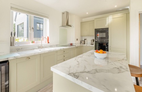 Newport East Cottage | 4 bedroom accommodation in Newport