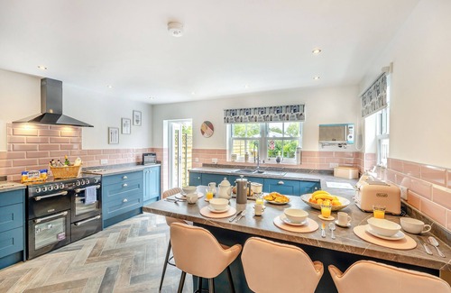 Spilsby Cottage | 4 bedroom accommodation in Welton Le Marsh, near Skegness