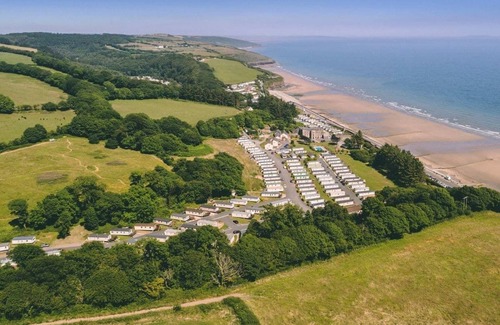 Amroth Apartment | 4 bedroom accommodation in Amroth