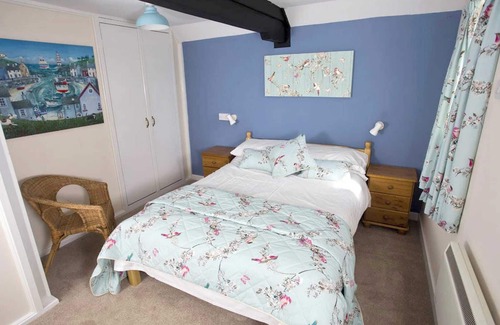 Amroth Apartment | 4 bedroom accommodation in Amroth