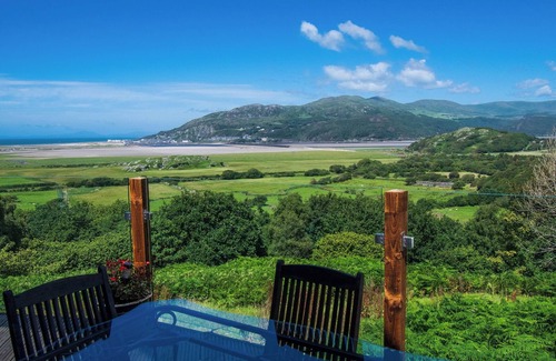 Arthog Cottage | 4 bedroom accommodation in Arthog, near Dolgellau