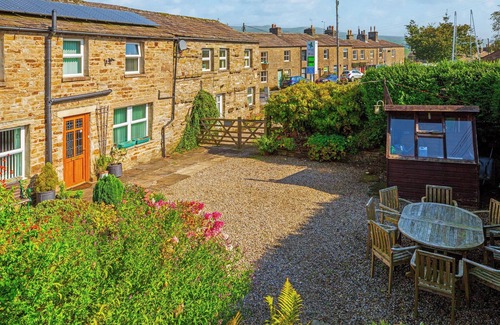 Hawes Cottage | 4 bedroom accommodation in Hawes
