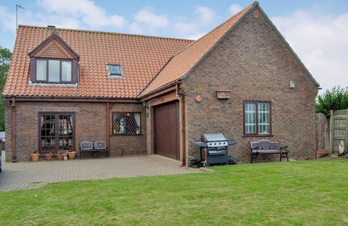 Muston Cottage | 4 bedroom accommodation in Lebberston, near Filey