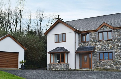 Llangefni Cottage | 4 bedroom accommodation in Talwrn