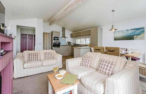 Ryde Cabin | 4 bedroom accommodation in Wootton, Nr Cowes