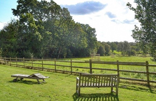 New Forest District Cottage | 4 bedroom accommodation in Burley, near Ringwood