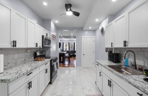 Bristol Apartment | 4-bedroom apartment in charming Bristol with AC and lots of amenities