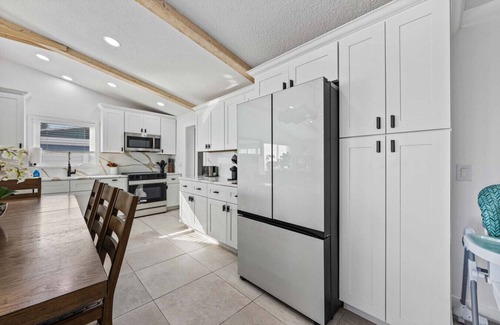 Anna Maria House | 4 bedroom beach front with a pool