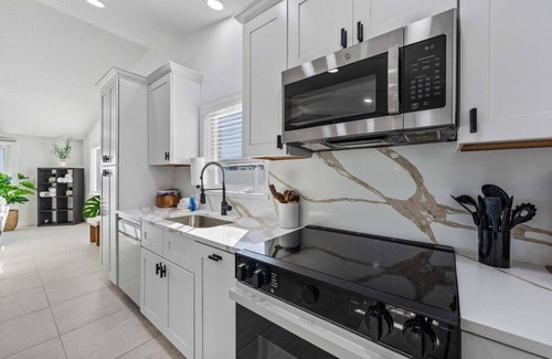 Anna Maria House | 4 bedroom beach front with a pool