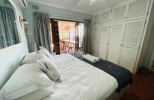 Selection Beach House | 4 Bedroom Beach House on 4th Ave