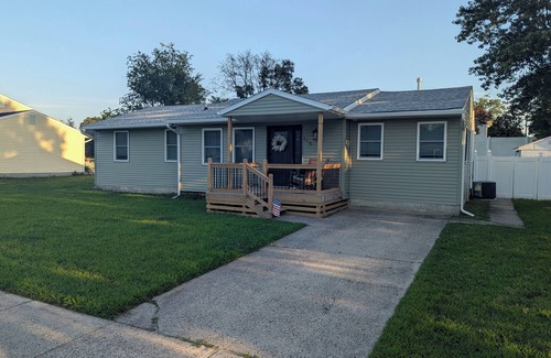 Lower Township House | 4-bedroom Beach House in charming North Cape May- FRESHLY UPDATED IN 2025!
