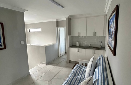 Reebok House | 4-bedroom Beachside house in Garden Route District